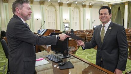 Assemblymember Harabedian Introduces his First Bill at the Assembly Desk